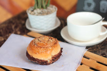 Load image into Gallery viewer, Cinnamon Rolls